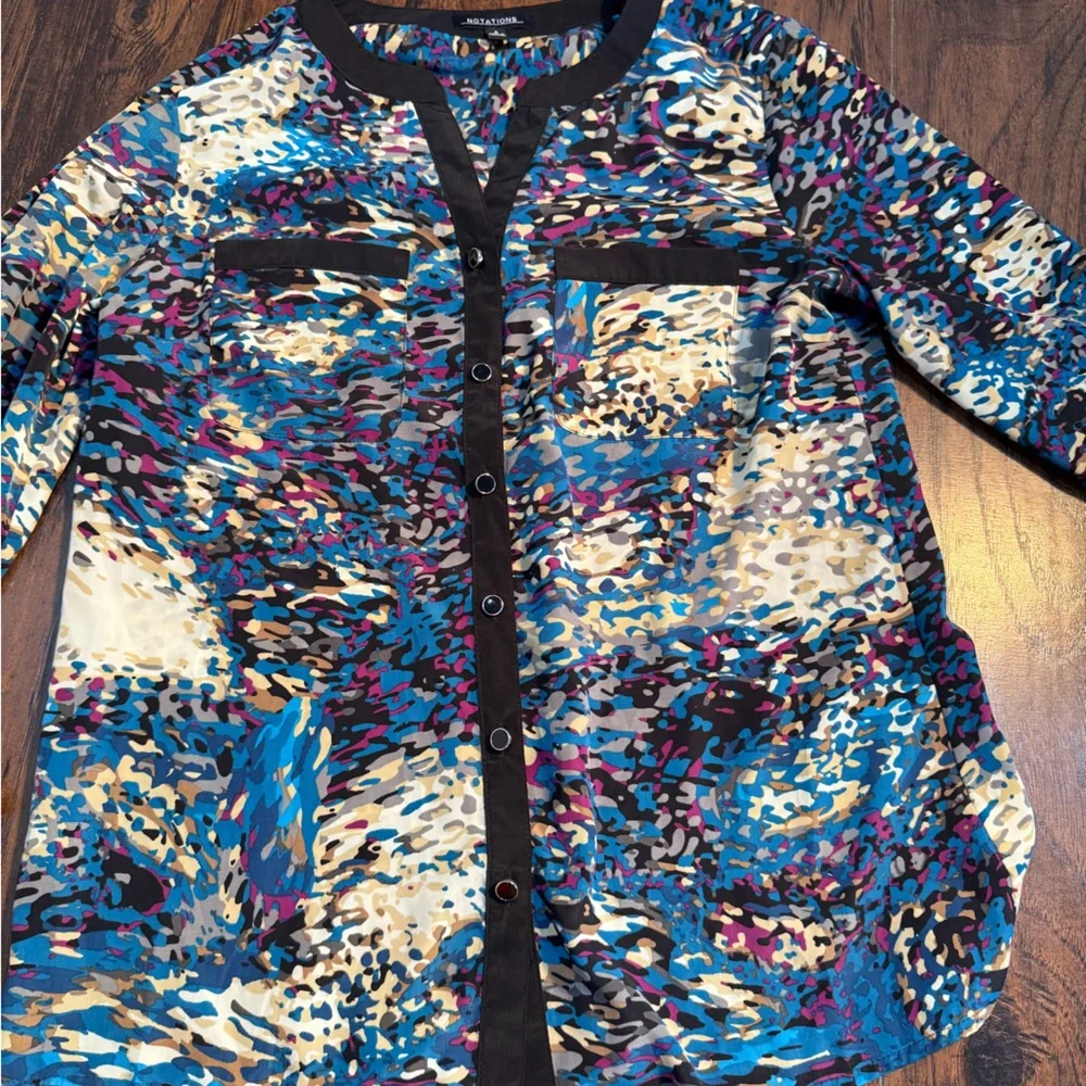 Notations Multicolor Abstract Blouse - Picture 3 of 3